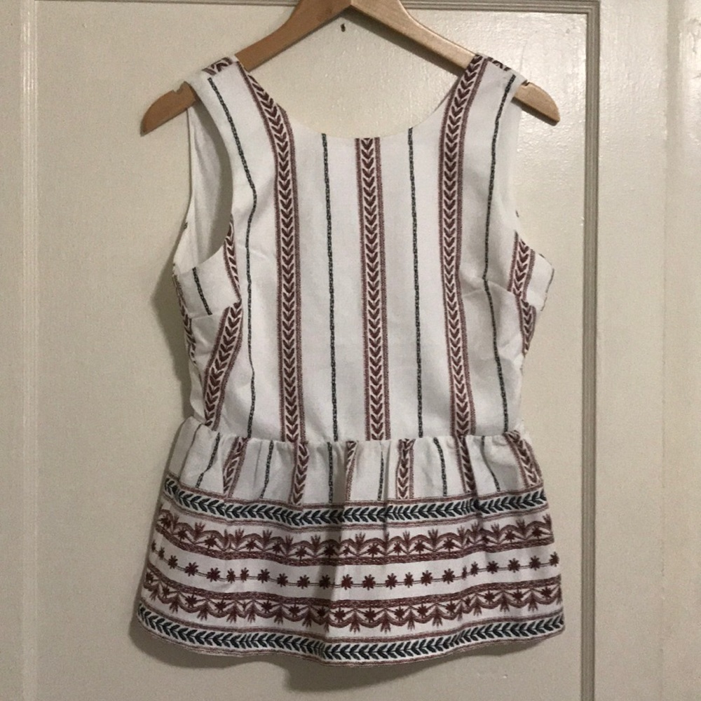 Embroidery tie back tank